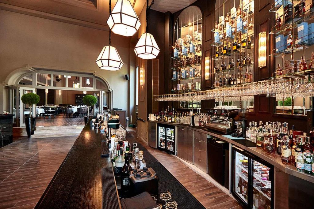 victoria grand тримонциум е сред най-шикозните пловдивски ресторанти